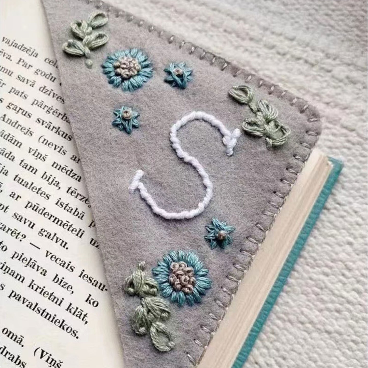 Personalized Embroidered Corner Bookmark